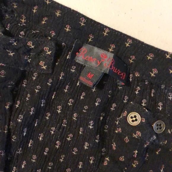 •SOLD•Rosey Burg Blouse - Picture 3 of 9